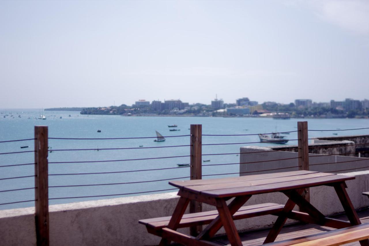 Amverton Bay View Dar es Salaam Exterior photo